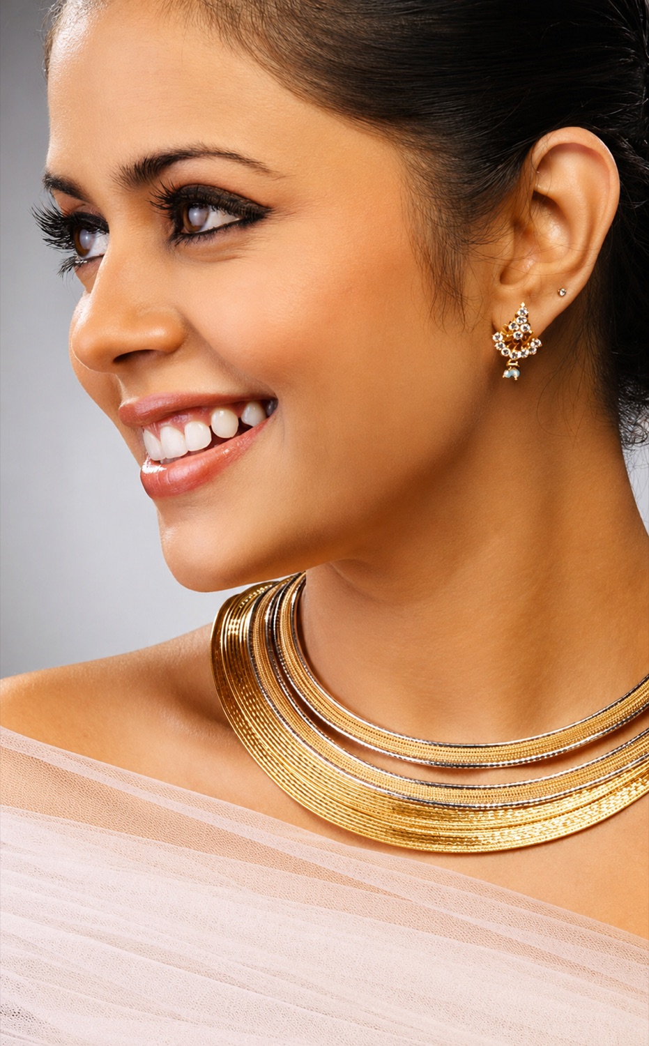 Handcrafted Vazhemadom antique gold jewellery set